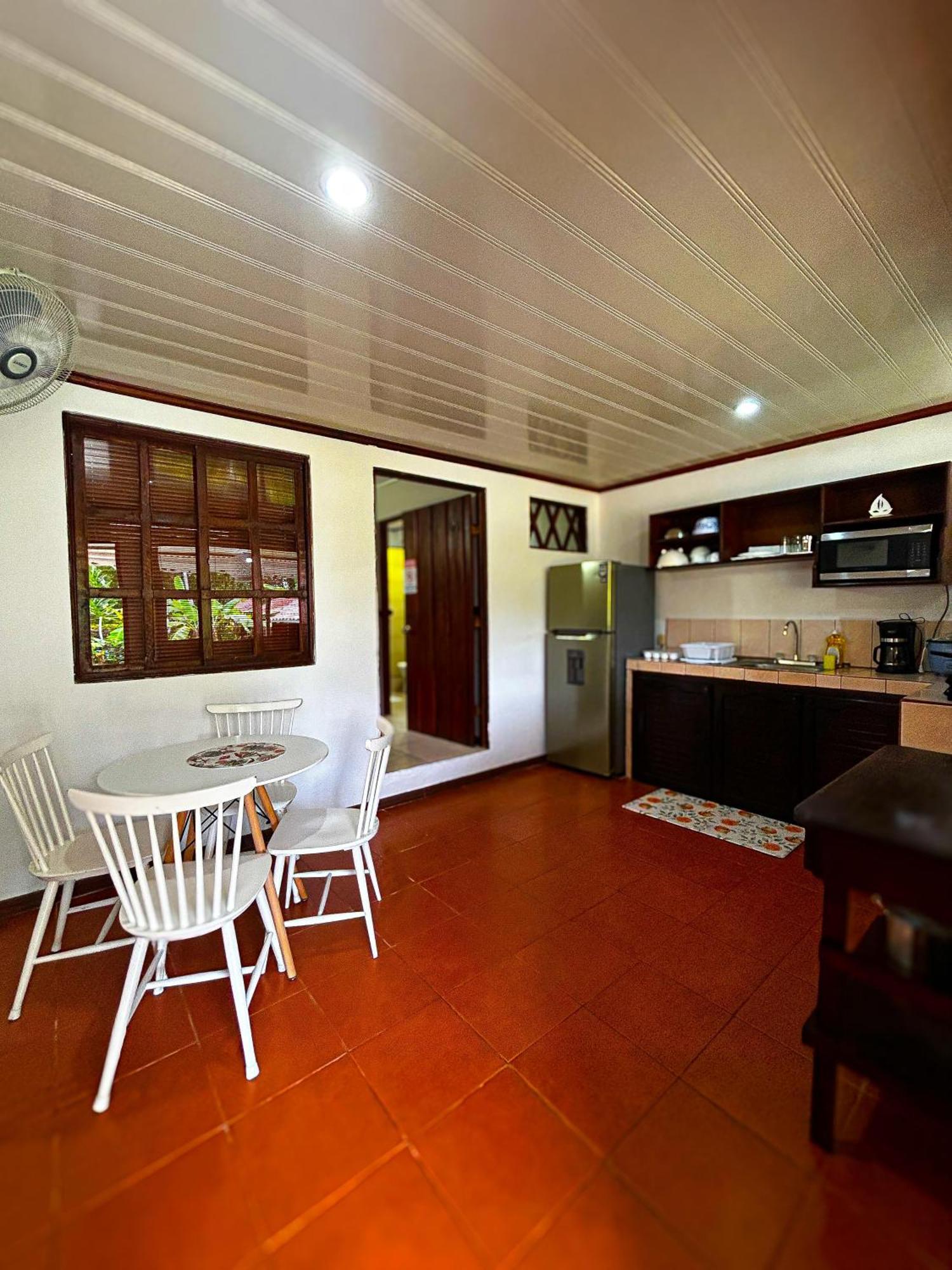 Cabinas Ole Caribe Puerto Viejo de Talamanca Bagian luar foto